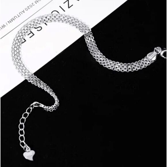 The Smooth As Silk Dainty bracelet in 925 silver - Picture 5 of 8